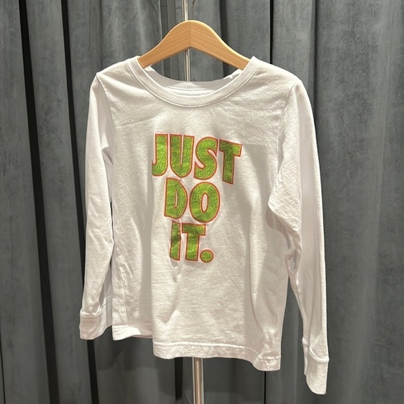 Nike long sleeve tee - Picture 1 of 3